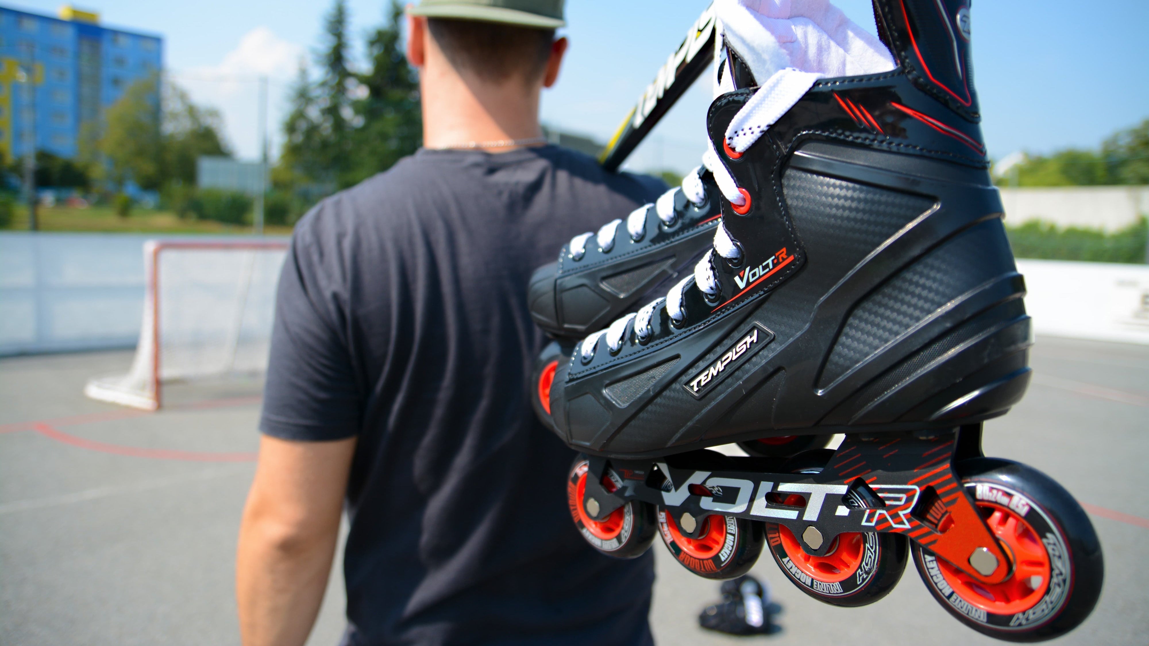 INLINE HOCKEY & ROLL BALL