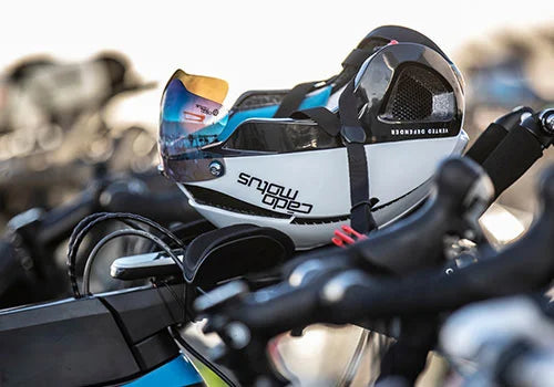 Aero helmets for triathlon with visor