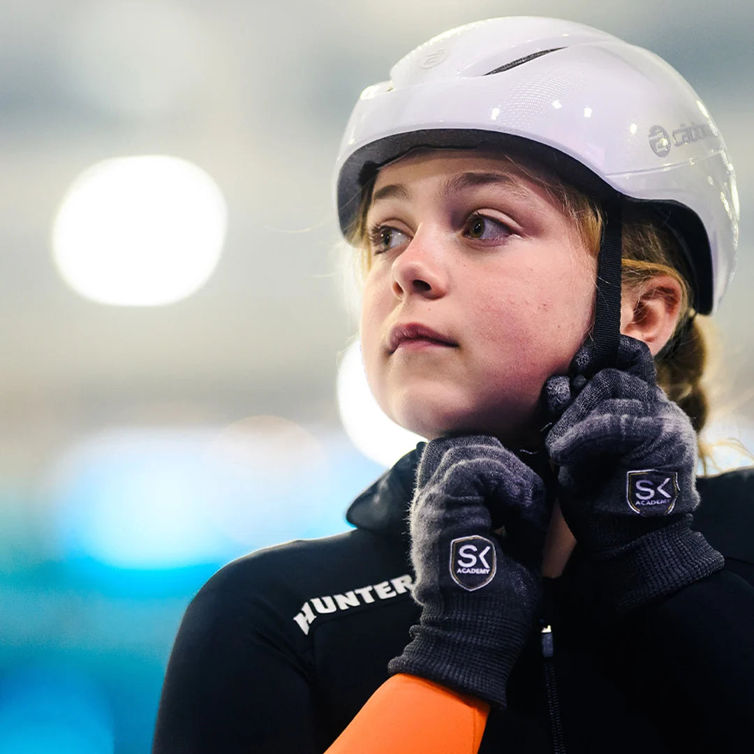 Alpha-3Y Junior Cycling, Shorttrack & Skating Aero Helmet